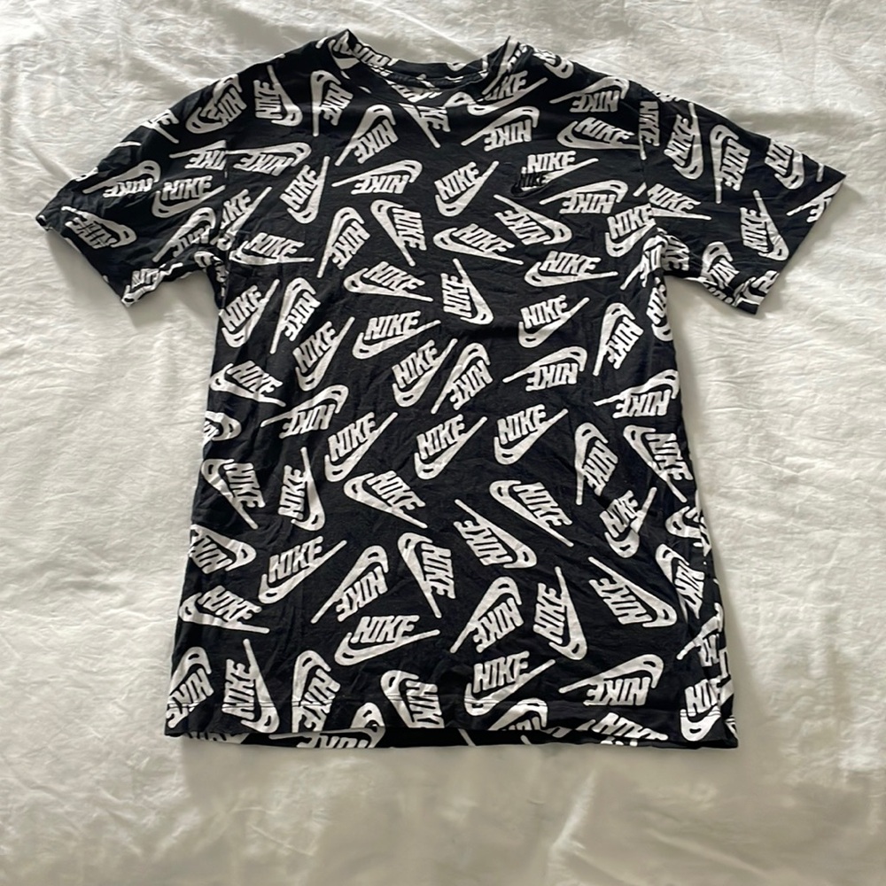 Nike Tee